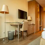 Hotel Seeblick 4*