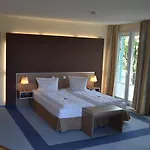 Seeblick 4*