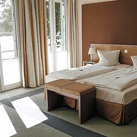 Seeblick Hotel 4*